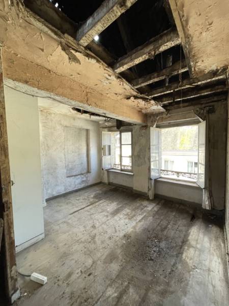 Découvrez le savoir-faire d'OBEN lors du débarras d'un entrepôt à Rouen.