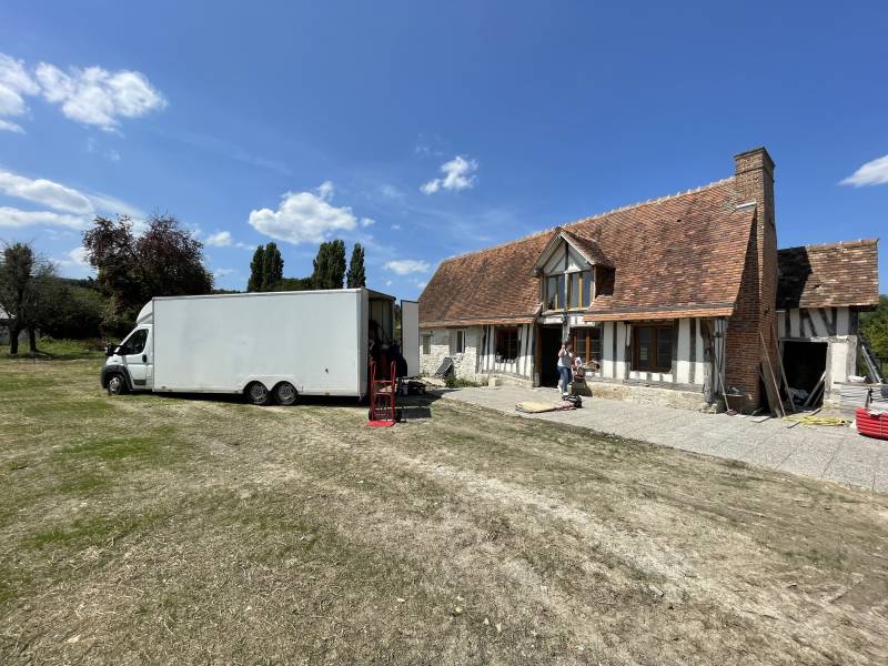 Intervention rapide de débarras de maison suite à un décès à Yvetot, mandatée par notaires d'yvetot avec valorisation des biens