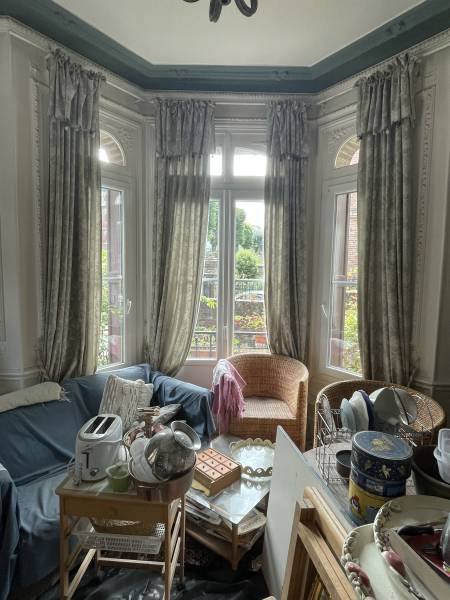 Débarras de  maison après décès à Yvetot appelé par un notaire avec intervention rapide et valorisation d’objets réduisant le coût