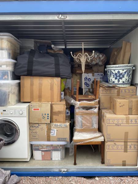 Démontage de meubles encombrants dans une maison